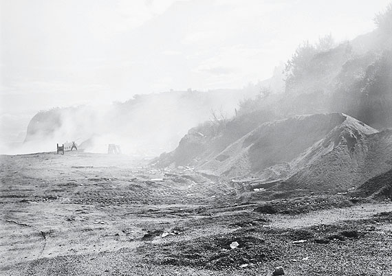 Lewis BaltzFrom: Continuous Fire Polar Circle, 1986Gelatin-silver print, 20,2 x 25,4 cmCollection Fotomuseum Winterthur, permanent loan Lewis Baltz&copy; Lewis Baltz