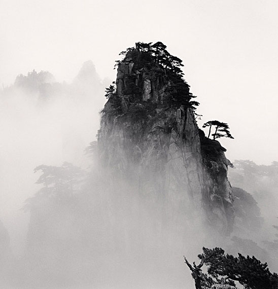 Michael KennaHuangshan Mountains, Study 11, Anhui, China, 2008Edition von 45Gelatin Silver Print, Sepia tonedca. 20 x 20 cm
