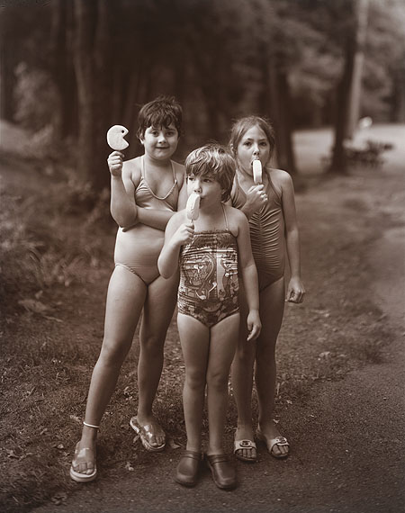 Aus der Reihe / from the series Eurana Park, Weatherly, Pennsylvania, 1982. Ohne Titel | Untitled&copy; Judith Joy Ross, courtesy Pace/MacGill Gallery, New York und Sabine Schmidt Galerie, K&ouml;ln, 2011