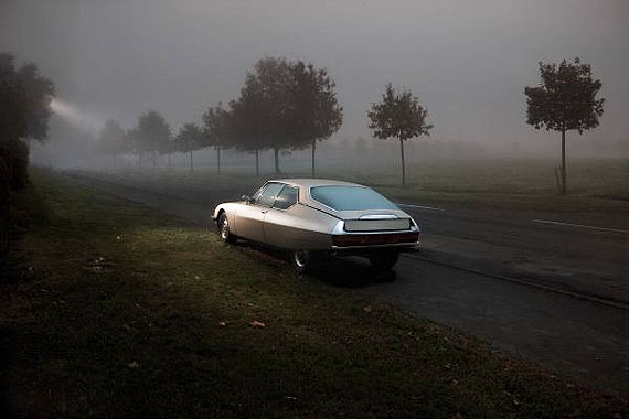 Olivier Metzger, Secondary road , 2007Tirage sous diasec mat114 x 142Galerie Bertrand Grimont