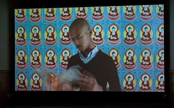 Phil Collinsthe meaning of style, 2011. 16mm film transferred to video, 6 minsCommissioned by the Singapore Biennale 2011Music: Gruff Rhys and Y Niwl Camera: Hideho UrataProduction: Akanga Films (Fran Borgia) and Shady Lane ProductionsCourtesy Phil CollinsPhoto: Singapore Art Museum