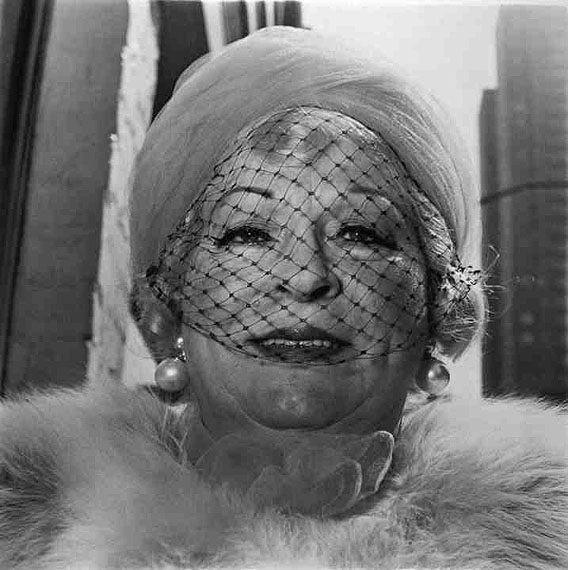 DIANE ARBUS (1923-1971), 'Woman with a Veil on Fifth Avenue, New York City', 1968, gelatin silver print ©Estate of Diane Arbus / Robert Miller Gallery N.Y./ Courtesy Kicken Berlin
