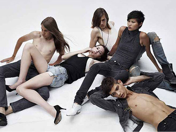 Bernadette CorporationIs Everybody on the Floor, 2009Digital inkjet print43.2 x 55.9 cmCourtesy Galerie Neuwww.galerieneu.com