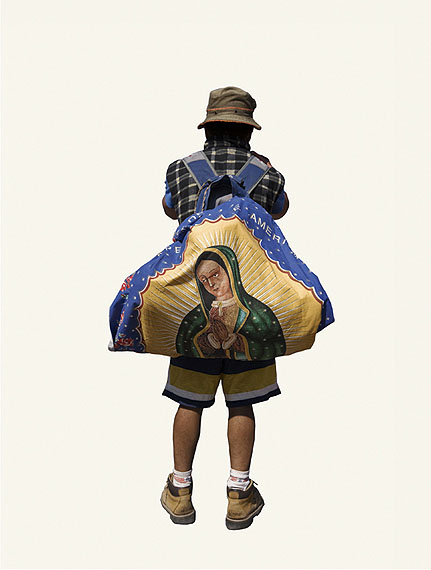 Alinka ECHEVERRIASur le chemin de Tepeyac / The Road to TepeyacLaureat 2011 du prix HSBC pour la PhotographieCourtesy Galerie Le Réverbère, Lyonwww.galerielereverbere.com
