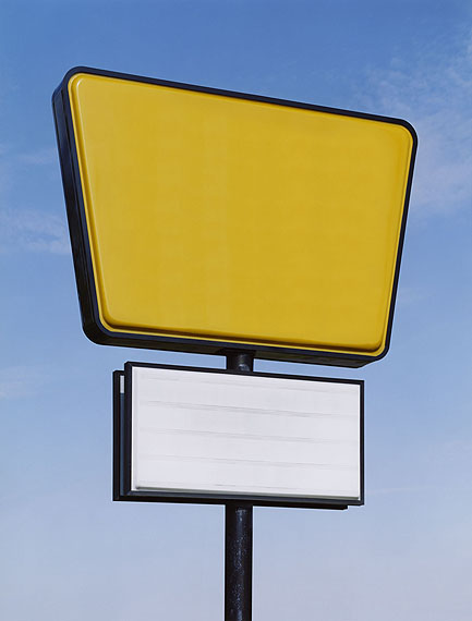 Josef Schulz, Serie SIGNOUT, gelb-weiss, 2009, C-Print/Diasec, 131,5x100cm