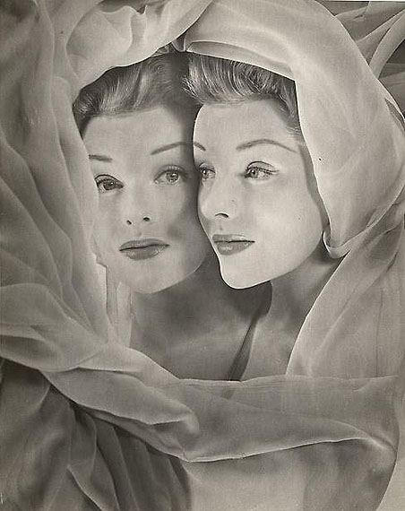 Untitled, n.d.&copy; Erwin Blumenfeld