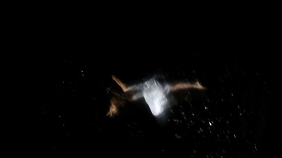 Clare LanganState of Suspension, 20126 min. 30 sec.high speed HD video (video still #3 and #4)music by J&uuml;rgen SimpsonFunded by the Arts Council of Ireland & the Irish Film BoardCourtesy of Galerie Anita Beckers | Frankfurt and the artist
