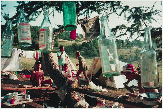 aus der Serie "Let's sit down before we go"&copy; Bertie van Manen