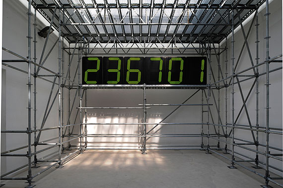 Christian Boltanski, Chance, French pavilion, 54ste Biennale van Venice 2011foot: Didier Plowy