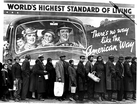 Margaret Bourke-White, At the time of the Louisville Flood, 1935 © VG-Bild-Kunst, Bonn