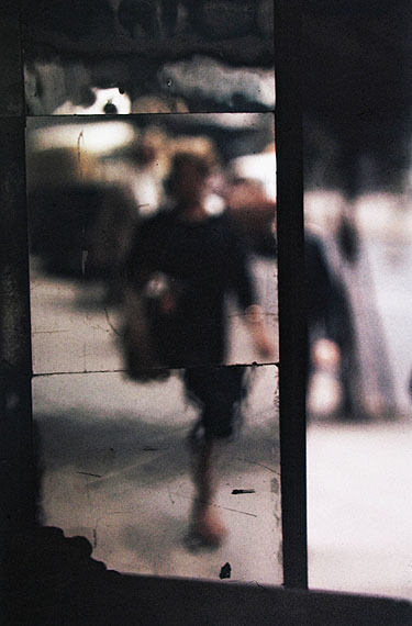 Saul LeiterShopping, ca. 1953 © Saul Leiter Courtesy Howard Greenberg Gallery, New York