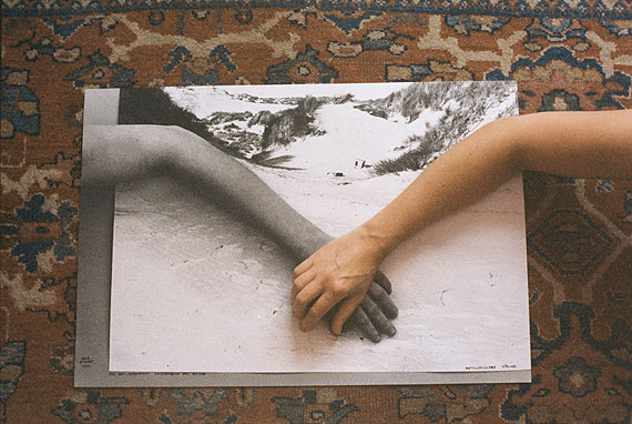 &copy; Valie ExportOntologischer Sprung/Arm, 1974Courtesy ART FOYER DZ BANK