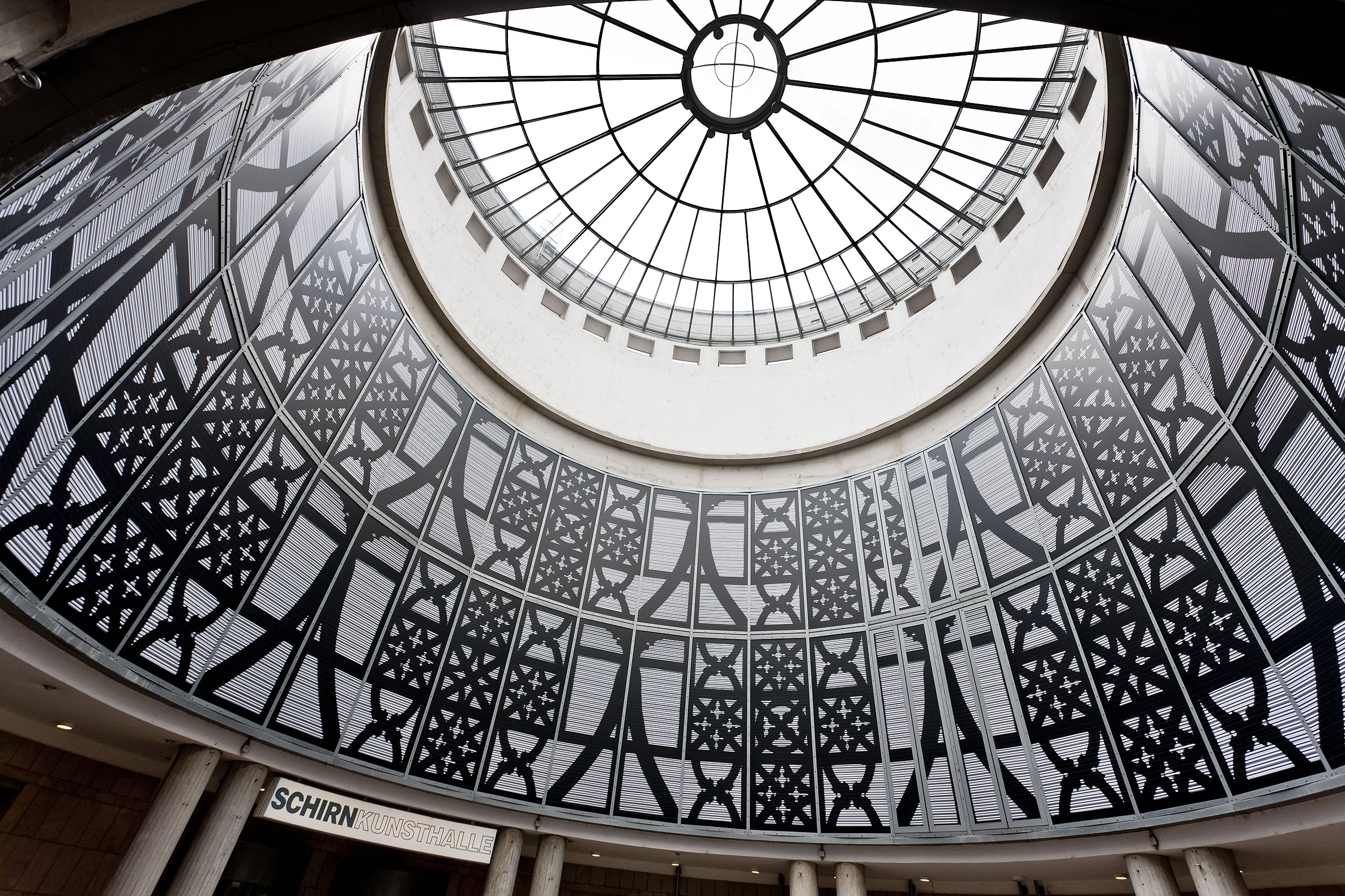 Bettina PousttchiFrameworkInstallation view rotundaInstallationsansicht Rotunde© Schirn Kunsthalle Frankfurt 2012Foto: Norbert Miguletz