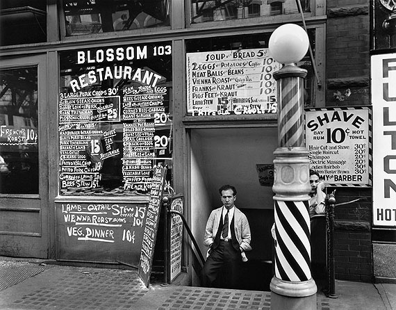 Berenice Abbott, Blossom Restaurant, 103 Bowery, New York City, October 24, 1935, © Berenice Abbott/Commerce Graphics