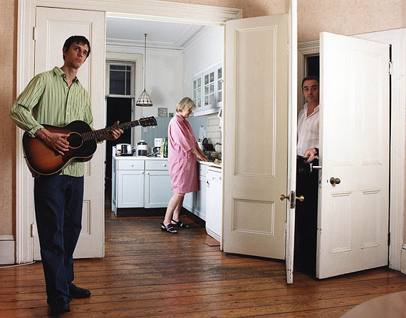 Katharina Mayer: Familie B., London, 115 x 90 cm, c-print, Diasec, 2004