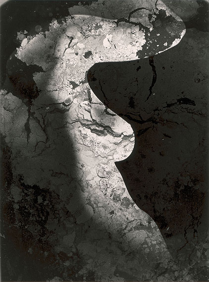 Ohne Titel, um 1956Silbergelatine, 39,7 x 29,8 cmFoto: Heinz Hajek-Halke © Akademie der Künste, Berlin, Kunstsammlung