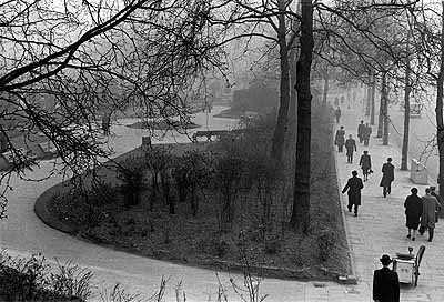 Londres, Grande Bretagne, 1951. Quais de la Tamise, le matin
