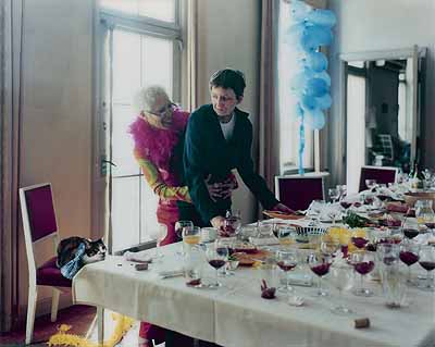 Yoko & Regine, 2001
Photographie , 128,5 x 160cm
© Sammlung Deutsche Bank