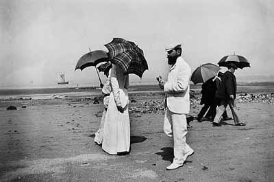 Jacques-Henri LartigueCousin Caro and Mr. Plantevigne, Villerville1906