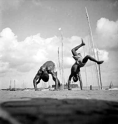 Capoeira, Salvador da Bahia, 1946-1948. Foto: Pierre Verger. © Stiftung Pierre Verger