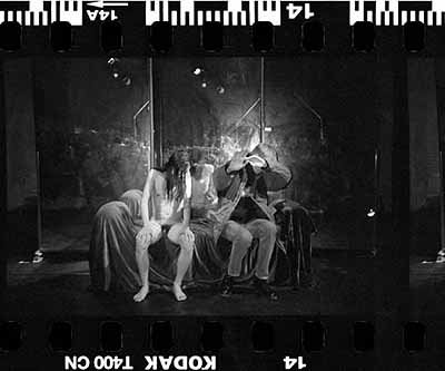 Fen-Ma liuming in Munich. 1999 Germany
b/w print 1999
edition of 8