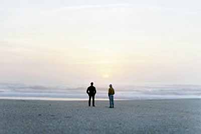 Zwei Männer am Meer / Deux hommes en bordure de mer