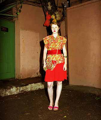 Melanie Manchot
Moscow Girls, 2005
Foto-, Soundinstallation
9 Fotografien 70 x 60cm + Sound
courtesy Galerie Anita Beckers, Frankfurt