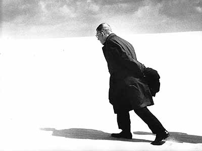 Antanas Sutkus. Jean-Paul Sartre in Lithuania. Nida, 1965.
Courtesy: White Space Gallery. Copyright. Antanas Sutkus.
