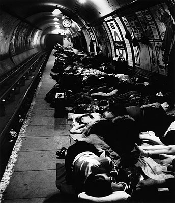Bill Brandt, Elephant & Castle Underground, November 5, 1940, gelatin silver print. © Bill Brandt Archive LTD.