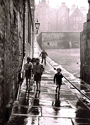 Gisele Freund Rue de Newcastle 1970
