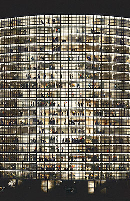 Andreas Gursky  Mayday V 2006 C-Print 322,8 x 217,9 cm © Andreas Gursky / VG Bild-Kunst, Bonn 2007Courtesy Monika Sprüth / Philomene Magers