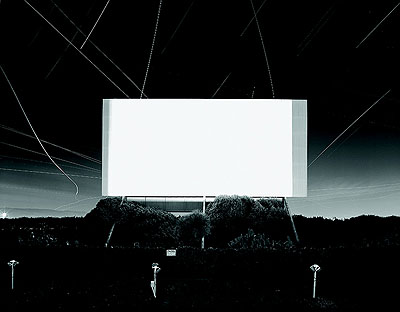 Hiroshi SugimotoUnion City Drive-In, Union City, 1993Silbergelatine50,8 x 61 cmCourtesy Kunsthalle BielefeldFoto: Philipp Ottendörfer, Bielefeld/Frankfurt am Main© Hiroshi Sugimoto