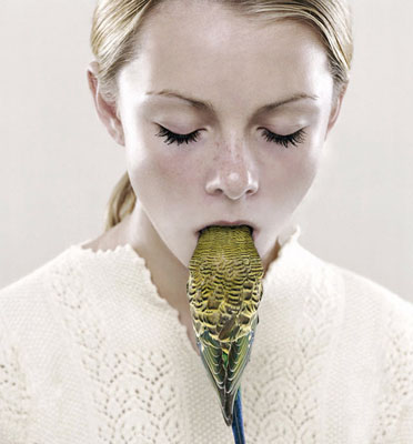 © Petrina Hicks Shenae & Jade 2005, courtesy of the artist and Stills Gallery Sydney