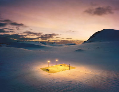 Bolzplatz, 2008 140 x 180 cm C-print, Diasec Edition 5 © Thomas Wrede