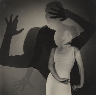 Edmund KestingBild eines Tänzers, 1933Fotografie, 22 x 18 cmRovereto, Mart - Museo d'Arte Moderna e Contemporanea di Trento e Rovereto, Archivio del '900, Fondo Mino Somenzi, Som. VI.11.266© Archivio Fotografico Mart, VG Bild-Kunst, Bonn 2009