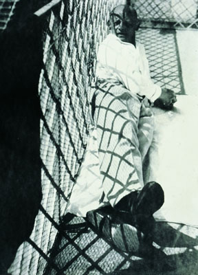L&aacute;szl&oacute; Moholy-NagyOskar Schlemmer in Ascona, 1926Tokyo Metropolitan Museum of Photography, Tokio© VG Bild-Kunst, Bonn 2010