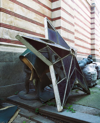 Margret Hoppe, aus der Serie Bulgarische Denkmale, 2008
