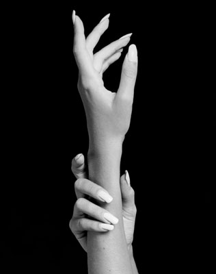 Robert Mapplethorpe, Hands/Jennifer
Jakobson, 1981. Vintage gelatin silver print, image 13 3/4 x 10 3/4 inches on a 20 x 16-inch sheet. Print is stamped by the Mapplethorpe Estate and authenticated in ink on verso, edition number 5 of 10. Donation of Robert Mapplethorpe Foundation
Hands, 1981 © Robert Mapplethorpe
Foundation. Used by permission. Courtesy Sean Kelley Gallery