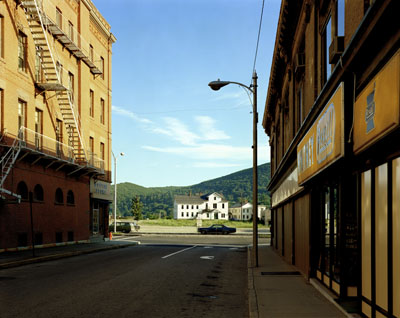 Lot 757Stephen ShoreTwelve Photographs. 1974 – 1976Portfolio containing 12 chromogenic prints, printed 1976. Each 20,2 x 25,5 cm Edition 36/50 (+ 6 A.P.)Estimate € 25 000 – 30 0000