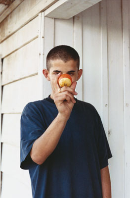 Tobias Zielony, 13 Ball aus Trona &ndash; Armpit of America, 2008C-Print, 84 x 56 cmCourtesy Sammlung Halke&copy; Tobias Zielony