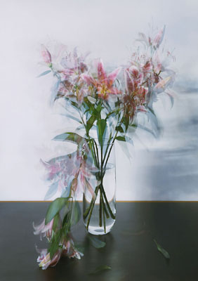 Michael Wesely 15 - 25 Apr 20042004Courtesy the artist und Galerie Nusser & Baumgart, München© the artist und VG Bild-Kunst Bonn, 2011