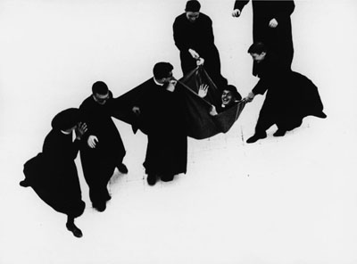 Mario Giacomelli, Priesterserie 1961-1963&copy; Simone Giacomelli