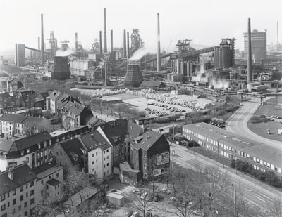 Bernd & Hilla BecherDuisburg-Bruckhausen, 1999Gelatin-silver print, Silbergelatine-Abzug, 50 x 60 cm&copy; Bernd und Hilla Becher / Courtesy of Schirmer/Mosel