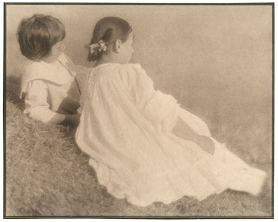 Heinrich KühnHANS UND EDELTRUDE IM GRAS (II), c. 1910Vintage. Platinotype on laid paper. 23,3 x 29,1 cm (23,9 x 29,7 cm)Courtesy Villa Grisebach Auctions