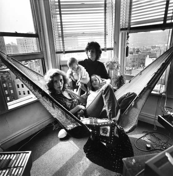 Timm RautertViva and Family, New York (Detail), 1971Aus der Serie: New York, 1971